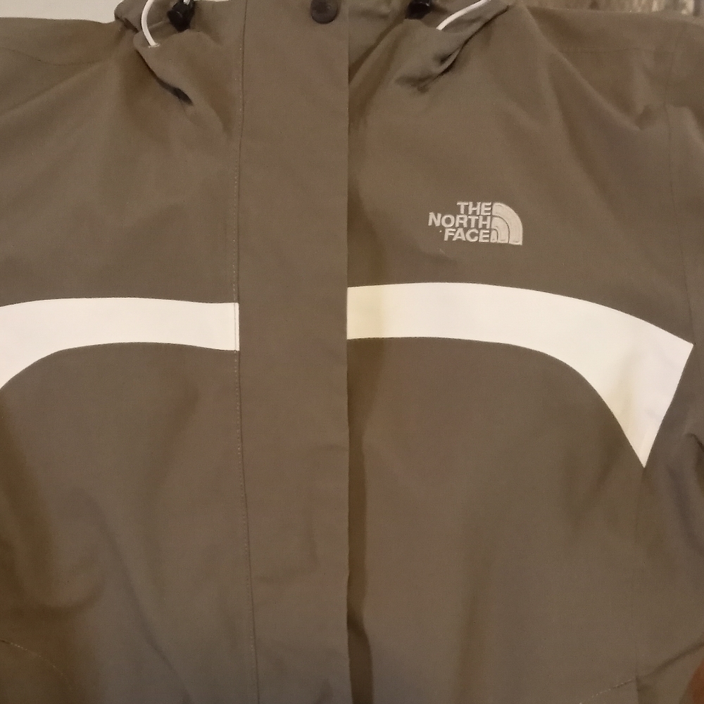 North face rain/wind jacket that allows you to use a fleece NF inside of it